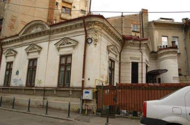 O casa din zona protejata Armeneasca, DEMOLATA fara autorizatie