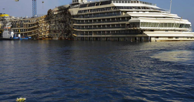 Operatiune fara precedent de ranfluare a pachebotului Costa Concordia