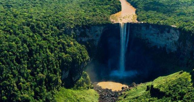  Top  13 locuri NEPAMANTENE de pe Terra care te vor lasa fara cuvinte