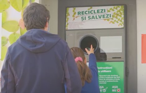 România schimbă PET-ul cu biletul. Proiect inedit pentru a reduce poluarea