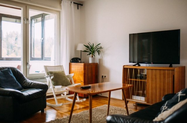 Avantajul tehnologiei QLED față de OLED