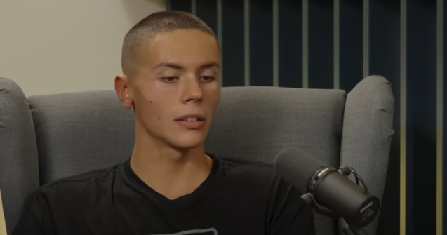 David Popovici împlinește 18 ani: „S-a născut în România și a uimit o lume întreagă”