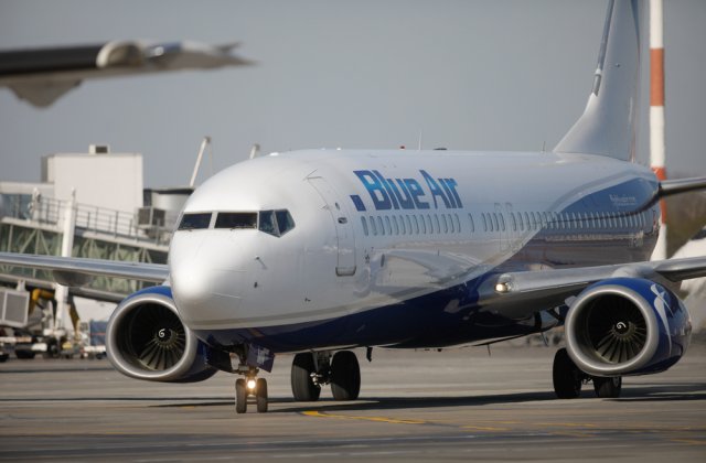 Blue Air va rambursa banii călătorilor doar cu o condiție. Care este aceasta