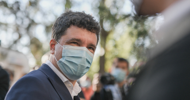 Românii protestează la ușa lui Nicușor Dan. Aceștia cer locuințe sociale