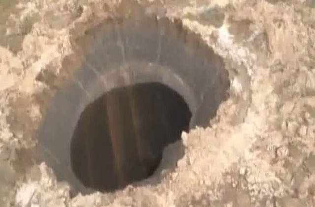 [VIDEO] Crater ciudat, pe o campie din Siberia