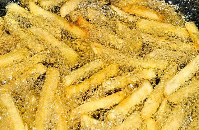 Top 10 cele mai consumate alimente care dau DEPENDENTA