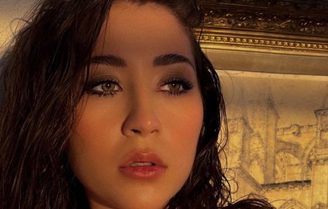 Rolul de mamă o solicită pe Nicole Cherry. Cum reușește artista să se mențină în formă