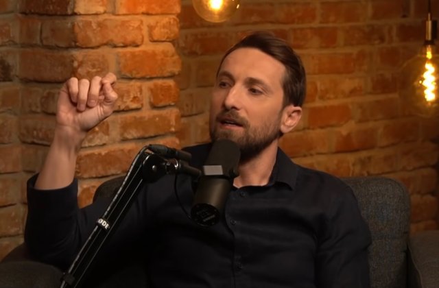 Dani Oțil face economie la energie electrică: &bdquo;M-am săturat, mă dor genunchii de la...&rdquo;