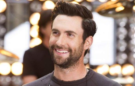 Adam Levine, solistul trupei Maroon 5, s-a casatorit sambata in Mexic
