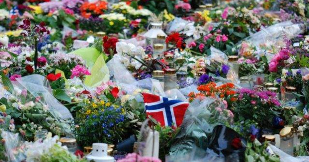  Top  Trei ani de la masacrul din Norvegia: Cronologia atacului ingrozitor