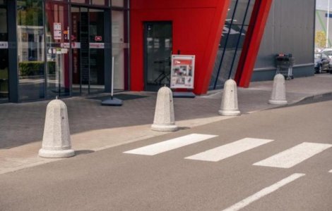 Enigma din Sectorul 4: Bolarzi albi noi, înlocuiți după câteva săptămâni cu alții portocalii. Explicația Primăriei