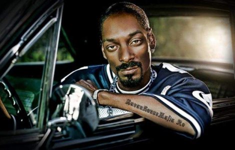 Rapperul Snoop Dogg a fumat canabis in Casa Alba