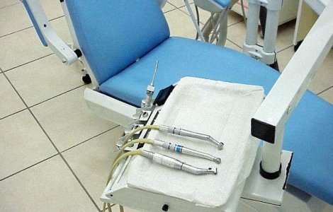  Video  Caz ULUITOR in medicina: I s-au extras peste 200 de DINTI!