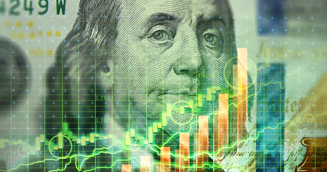 Dolarul american este într-o continuă ascensiune. Nou record față de leu și euro