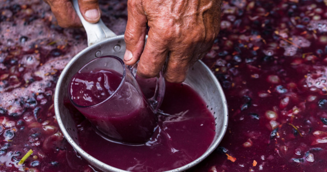 Mustul, băutură sezonului de toamnă. Detaliul care poate afecta organismul
