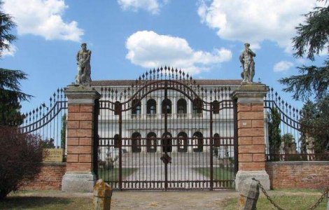 Vila "parintelui" lui Pinocchio, scoasa la vanzare pentru 189 mil. euro