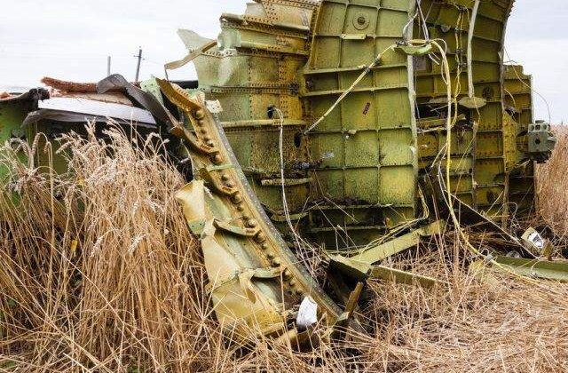 Experti olandezi, la locul prabusirii zborului MH17 in estul Ucrainei