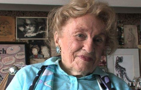 Scriitoarea Bel Kaufman a murit la varsta de 103 ani