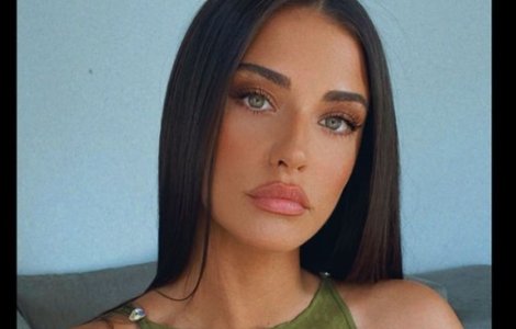 Ce probleme are Antonia cu tenul: „Nici măcar când eram la liceu, nu aveam...”