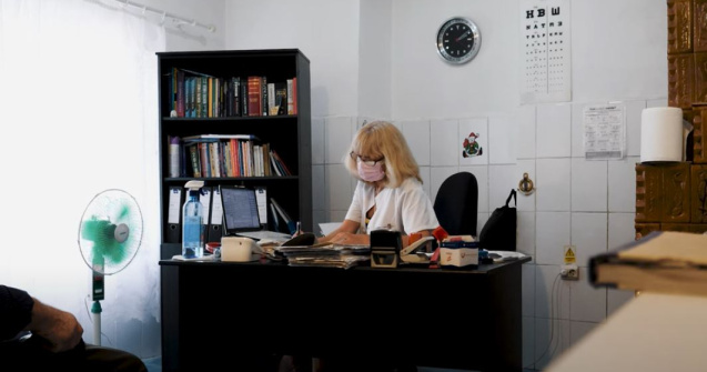 Unele spitale funcționează la cotă de avarie, din lipsă de specialiști