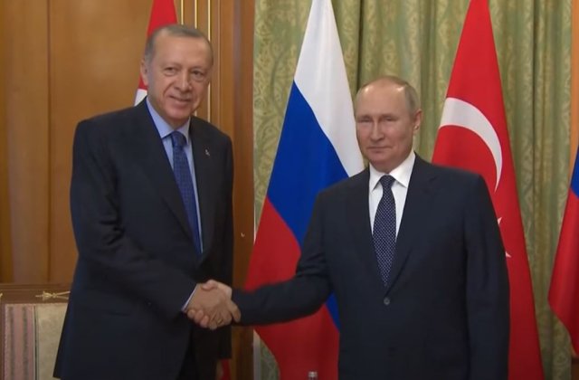Erdogan și Putin discută despre oprirea războiului din Ucraina