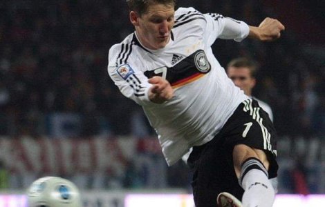  Video  Schweinsteiger isi cere scuze dupa ce a insultat Borussia