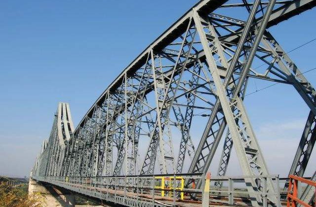 Reabilitarea podurilor de peste Dunare va costa 122 mil. lei