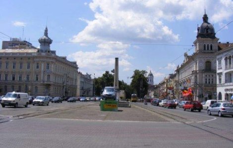 Valiza suspecta, gasita in fata unei banci din Arad