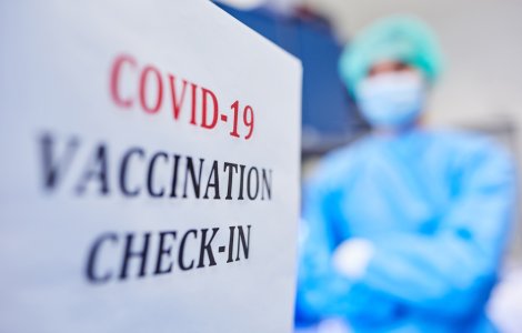 Persoanele vaccinate anti-COVID în Sectorul 4 al Capitalei se pot înscrie pentru a primi tichetele de masă restante