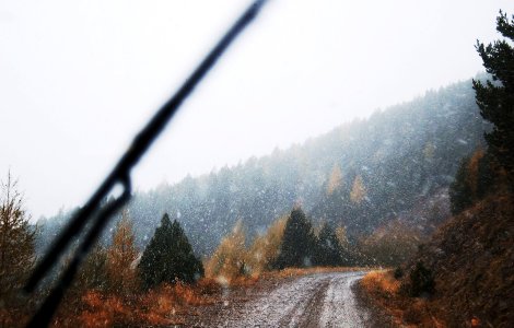 Prognoza meteo ANM pentru vineri, 14 octombrie. Va ploua în zonele montane și submontane