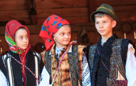 Peste 40.000 de români își sărbătoresc ziua onomastică de Sfânta Parascheva