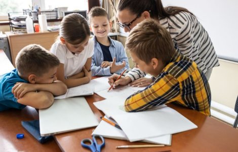 Susținerea educației, cea mai importantă investiție