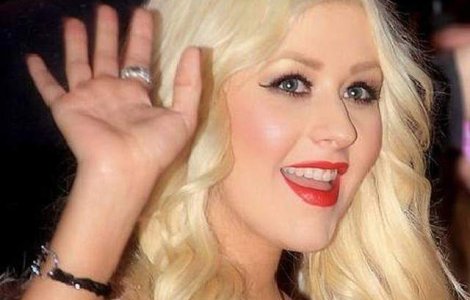 Christina Aguilera, insarcinata cu cel de-al doilea copil, a pozat nud
