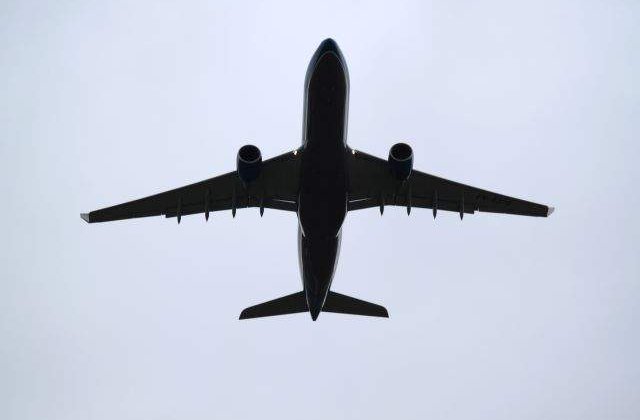 Un avion Air France care venea la Bucuresti, INTORS DIN ZBOR! Fortele de ordine au descins la bord