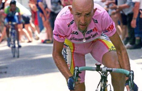 Ancheta in cazul mortii rutierului Marco Pantani a fost redeschisa