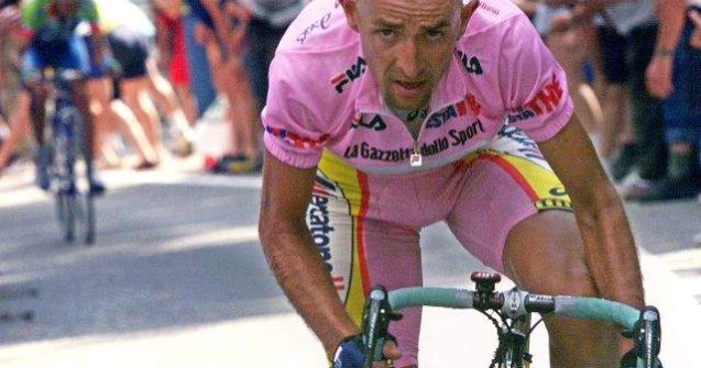 Ancheta in cazul mortii rutierului Marco Pantani a fost redeschisa