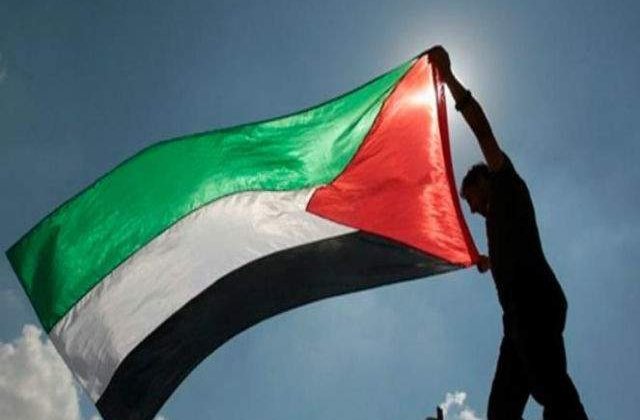 Copil palestinian, UCIS de un tir de racheta in timpul armistitiului