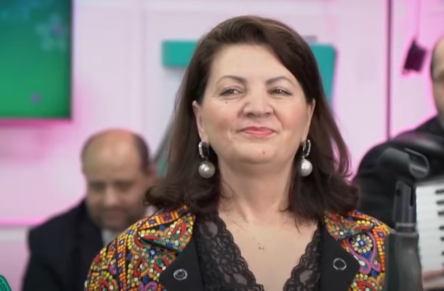 Mama Deliei a sărit &icirc;n apărarea artistei, după ce a dat declarații controversate despe copil: &bdquo;Nici nu știi c&acirc;nd vorbește serios&rdquo;