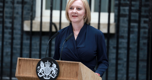 Liz Truss și-a dat demisia din funcția de prim-ministru al Marii Britanii