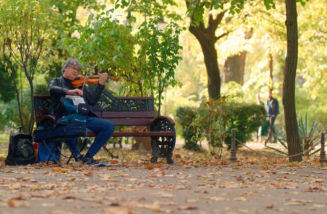 Prognoza meteo ANM pentru weekendul 22 - 23 octombrie. Vreme caldă 