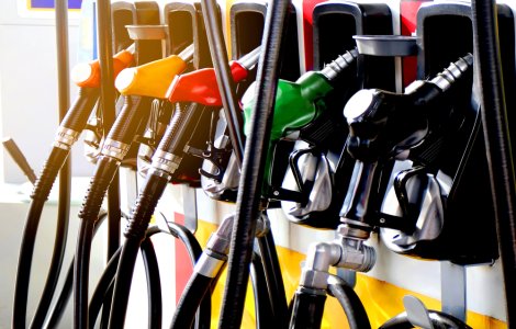 Motorina s-a scumpit din nou. Prețul benzinei și al motorinei în România
