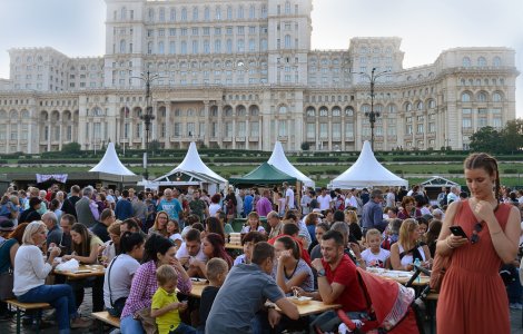 Restricții de circulație în Capitală în acest weekend pentru Festivalul Berii, Pelerinajul de Sf. Dimitrie cel Nou și o paradă moto