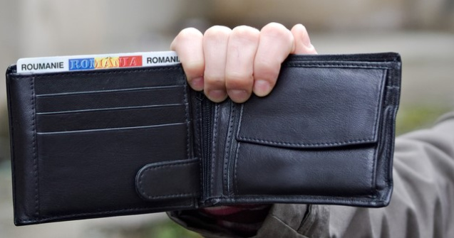 Actele de identitate ar putea fi eliberate la orice serviciu de evidență a persoanelor