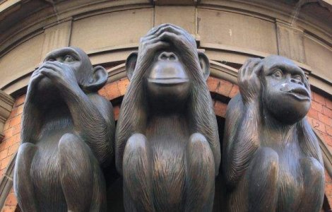  Foto  AMUZANT! Obama, luat la "misto" de rusi