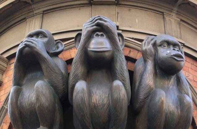 [FOTO] AMUZANT! Obama, luat la "misto" de rusi