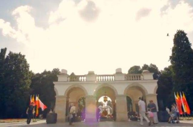 [VIDEO] Gest EMOTIONANT facut de locuitorii orasului Varsovia