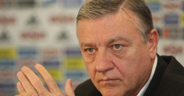 Mircea Sandu renunta la functia de presedinte de onoare al FRF