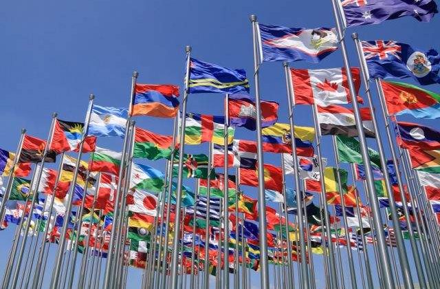 TOP 10 lucruri FASCINANTE pe care nu le stiai despre limbile din intreaga lume