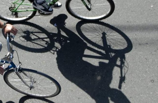 Restrictii de circulatie in centrul Capitalei, duminica, pentru Road Grand Prix