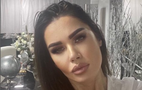 Oana Zăvoranu și-a cerut scuze în fața mamei sale, după ani buni de scandal: „Un spectacol grotesc pe care l-am trăit personal”